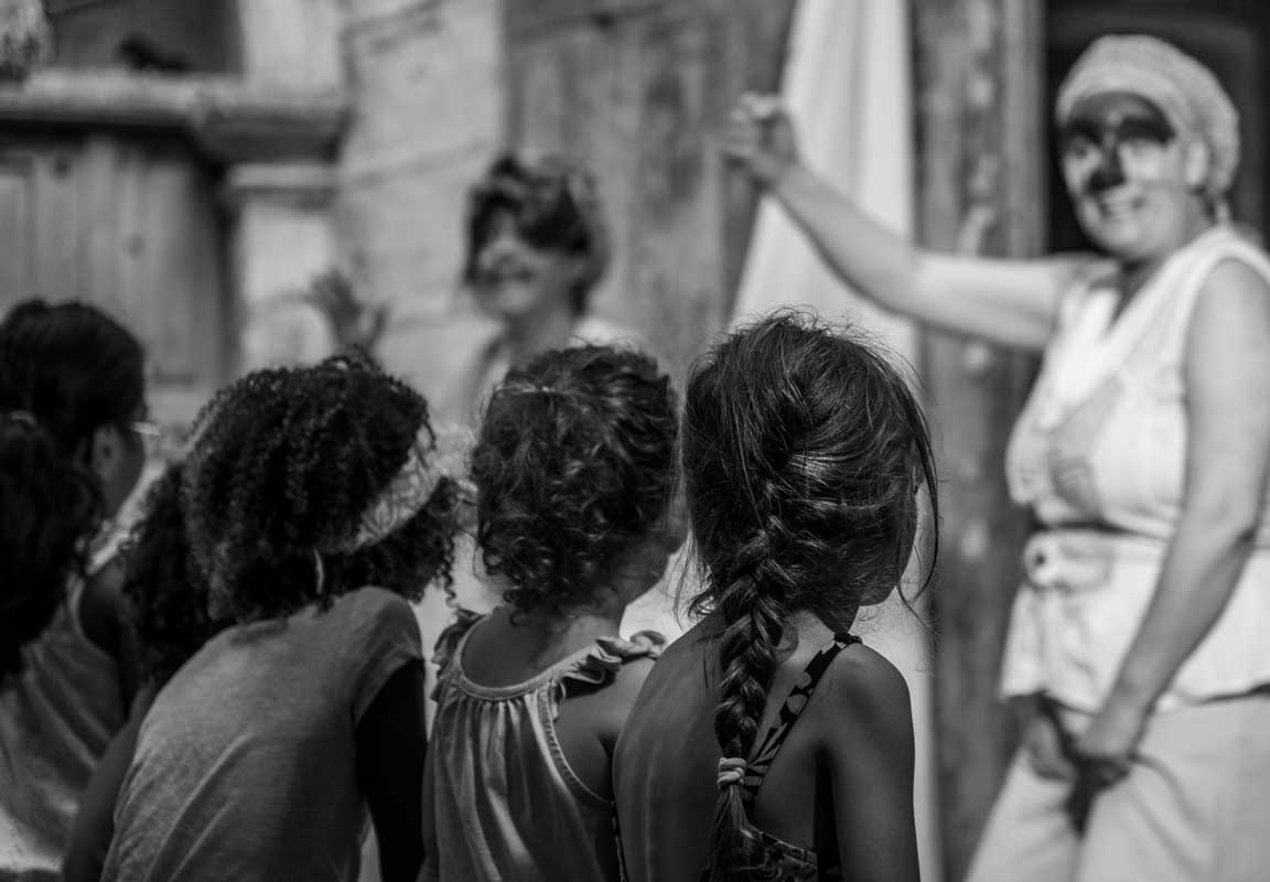 photo spectacle pezenas spectateurs pezenas moliere